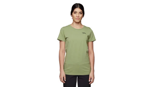 Black Diamond Desert To Mountain Short Sleeve Tee - Women's -Black Diamond opplanet black diamond desert to mountain short sleeve tee womens green tea extra small ap7302363052xsm1 av 1